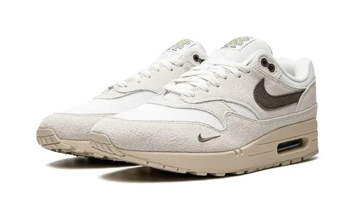 Nike Air Max 1 Sail Ironstone ergonomic