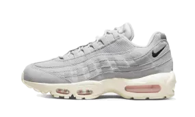 Nike Air Max 95 NH Grey Fog Athletic Performance Flexible Build