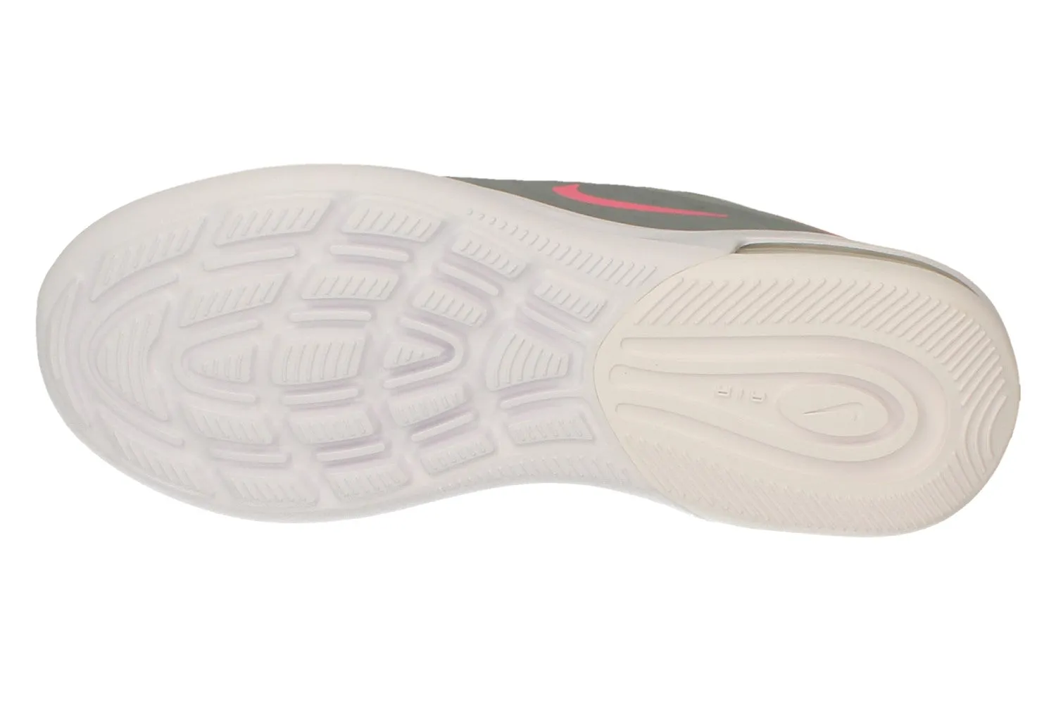 running in a taiga area shoes Nike Air Max Axis GS AH5222 015