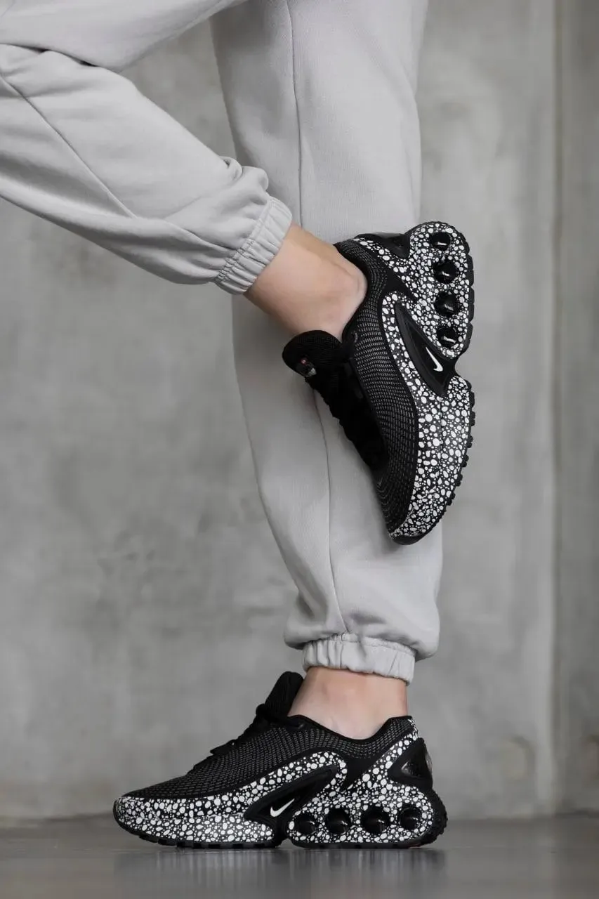 Nike Air Max Dn Premium Electric Black/White Feet Relief Responsive Walk