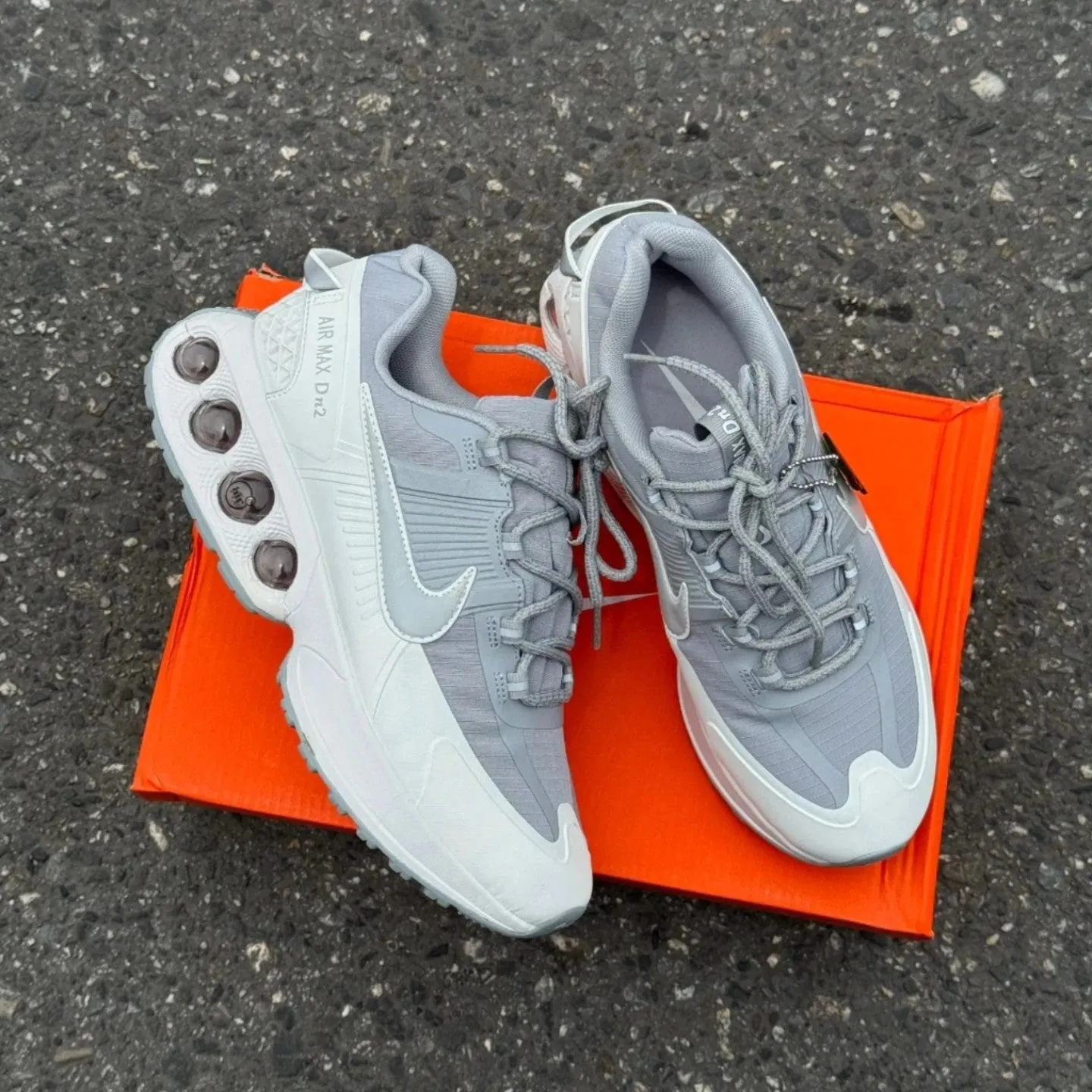 All-day arch Shock-absorbent cushioning Nike Air Max Dn2