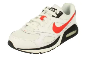 Pilates enthusiasts' shoes Nike Air Max Ivo GS Trainers 579995 101