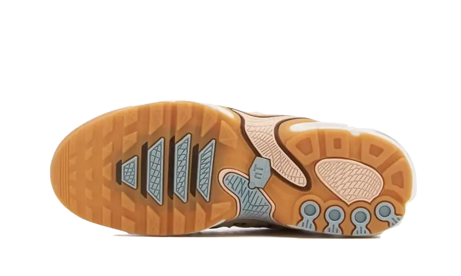 Nike Air Max Plus Drift Phantom Cacao Wow Compression Molded Midsole