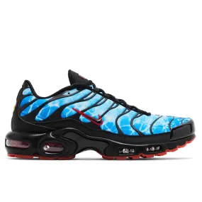 Nike Air Max Plus Shark Attack running in snow shoes
