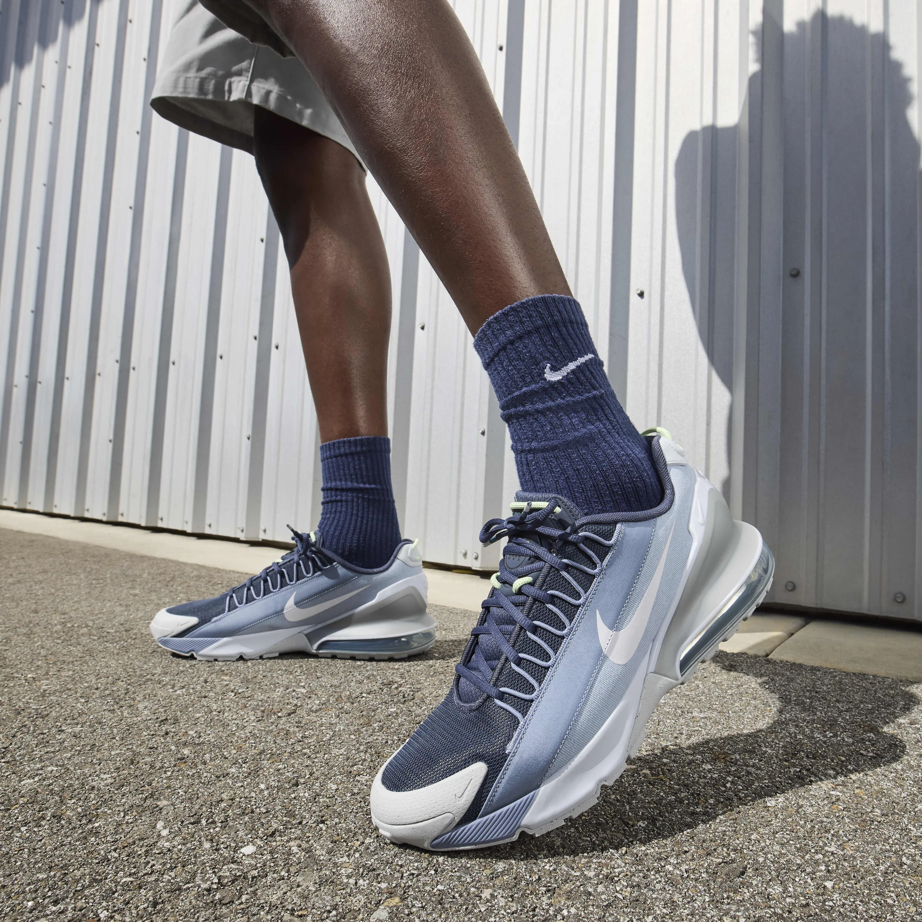 Nike Air Max Pulse Roam Blue MidTop Track Day