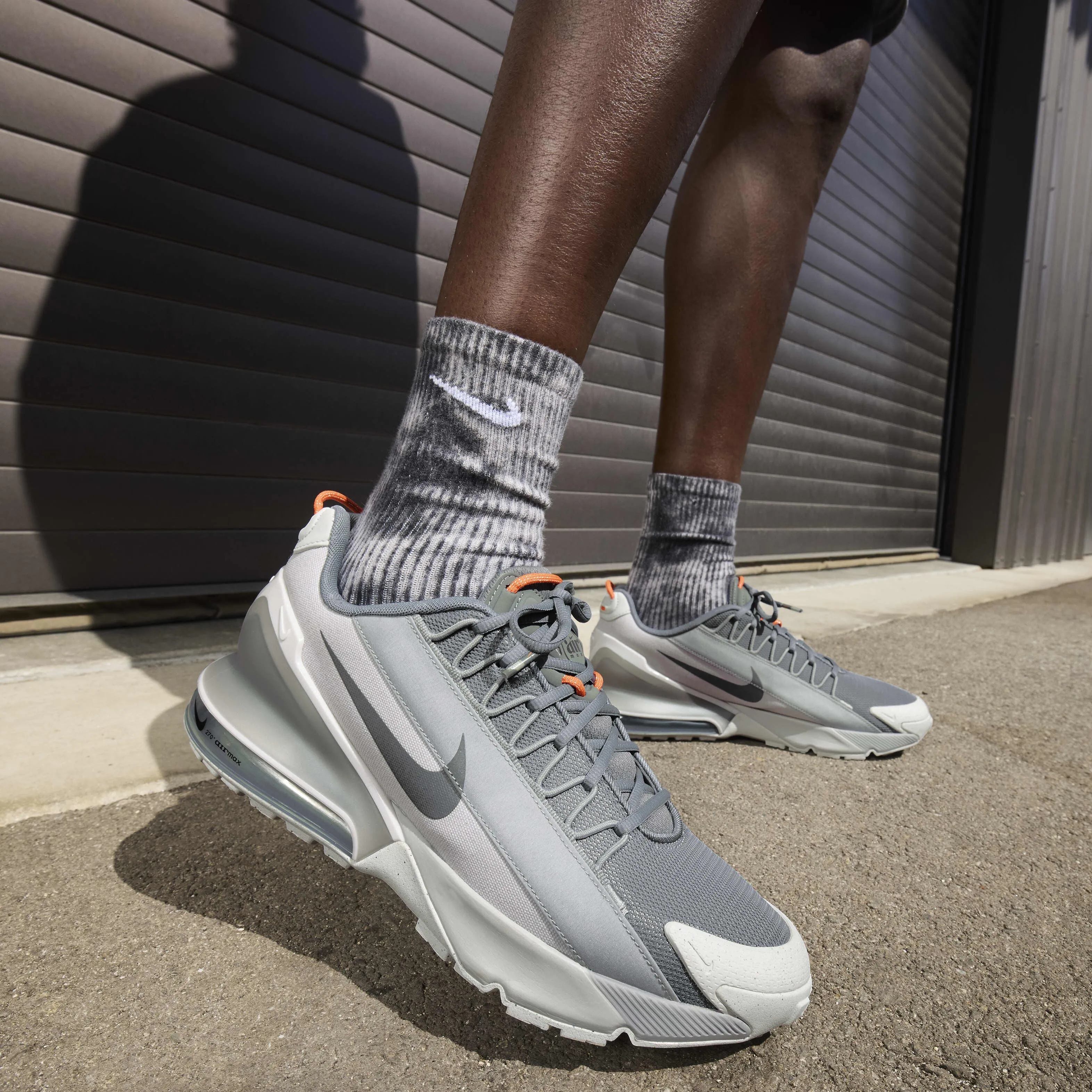 Nike Air Max Pulse Roam SE 2024 Durable rubber sole