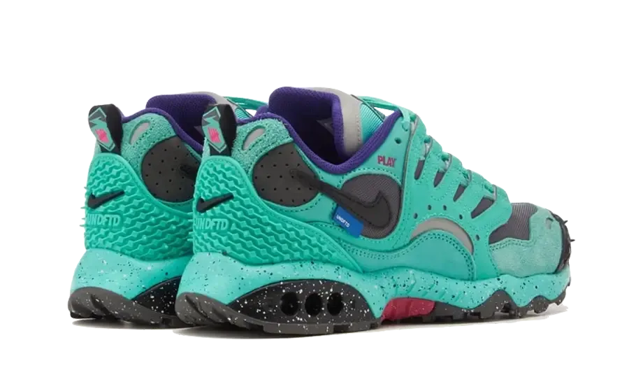 Neutral Stance Nike Air Terra Humara Undefeated Light Menta