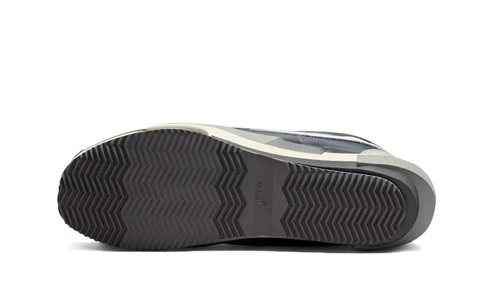 Iconic Style Bouncy midsole Nike Cortez 4.0 Sacai Iron Grey