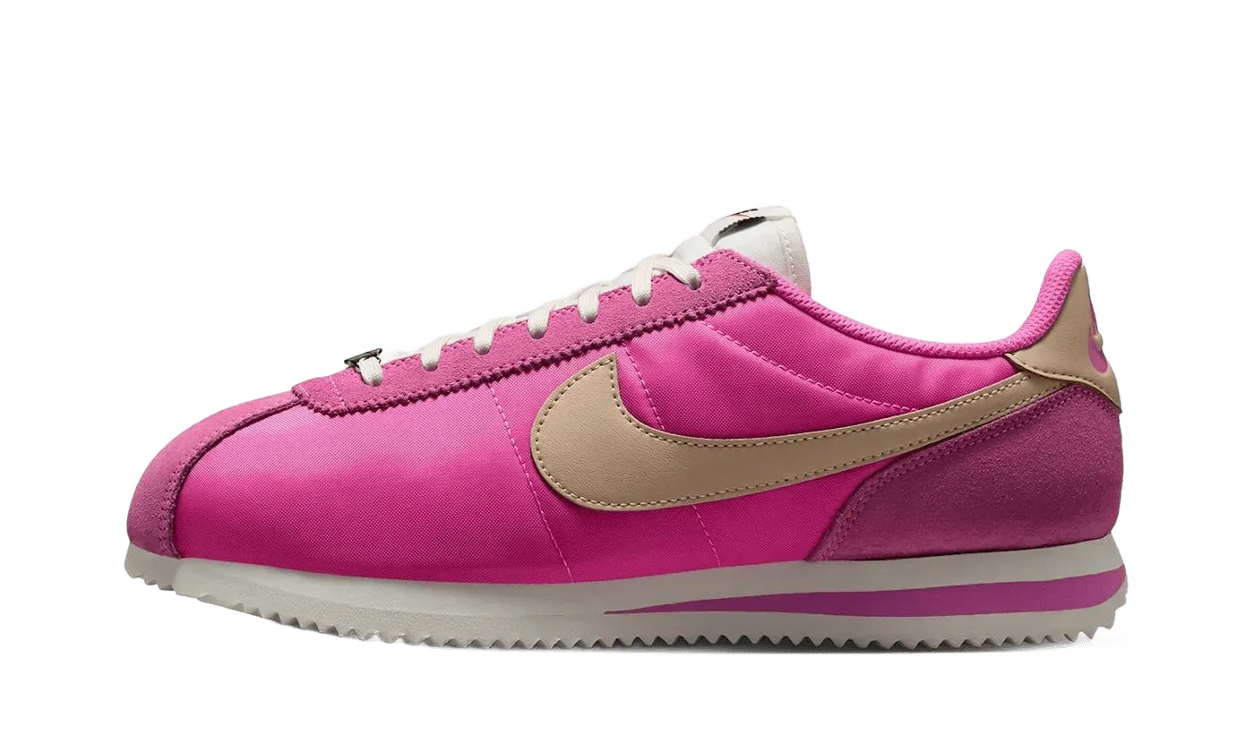 Rubberized Heel Guard Nike Cortez Playful Pink