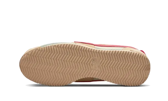 Iconic silhouette Training Nike Cortez Union Sesame