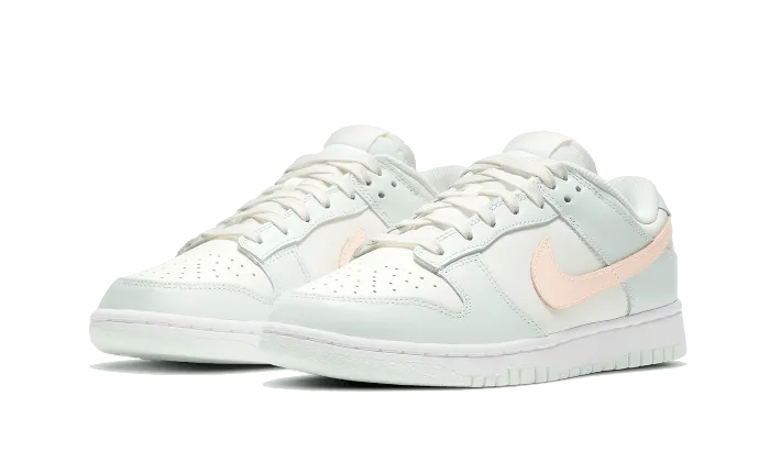 Nike Dunk Low Barely Green Motion control Comfort Step