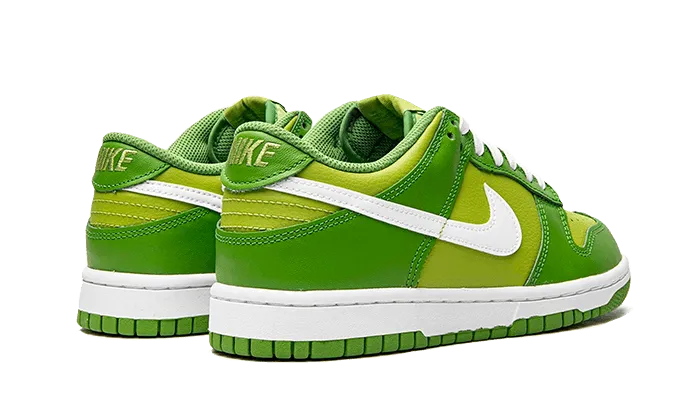 Street Trail Stitch Down Technique Nike Dunk Low Chlorophyll