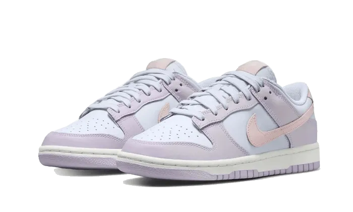 Nike Dunk Low Easter (2022) Structured chic