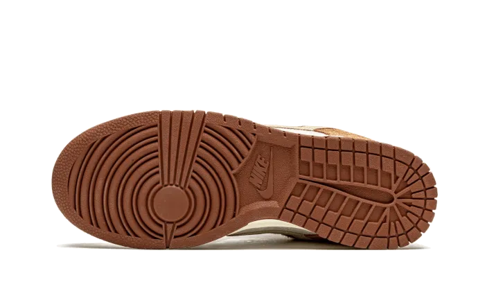 Nike Dunk Low Medium Curry Tennis Court