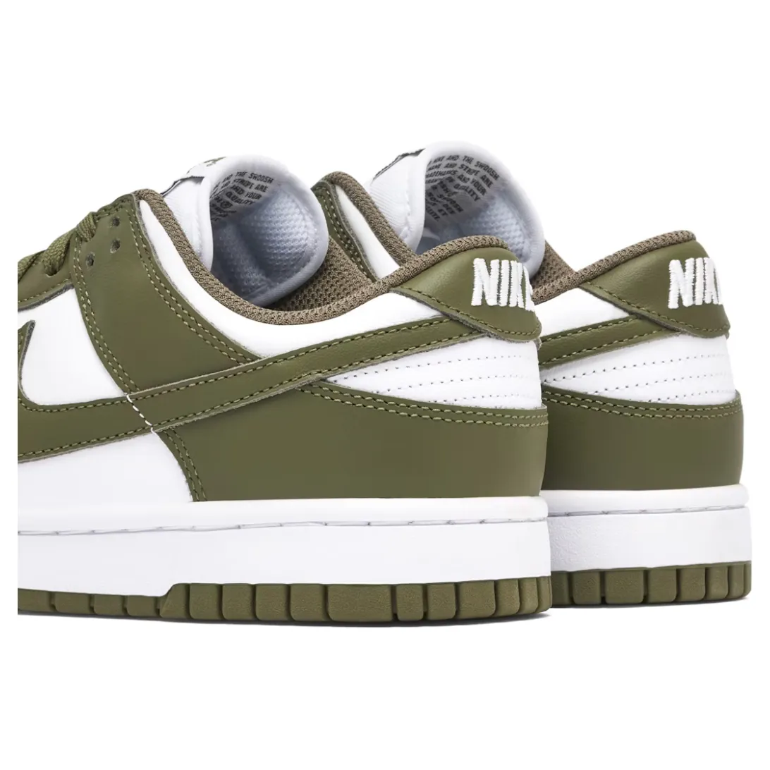 Lightweight packaging Nike Dunk Low Medium Olive (W)