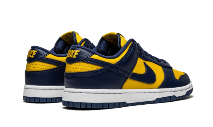 Comfort Panel Weekend Fit Nike Dunk Low Michigan