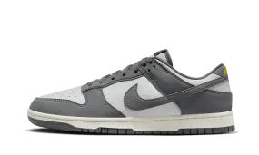 Nike Dunk Low Next Nature Iron Grey Lightning Running Comfort