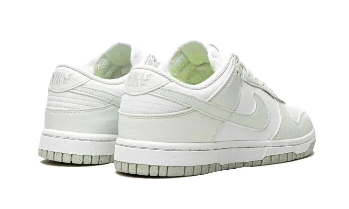 Street Fashion Shock Diffusing Nike Dunk Low Next Nature White Mint