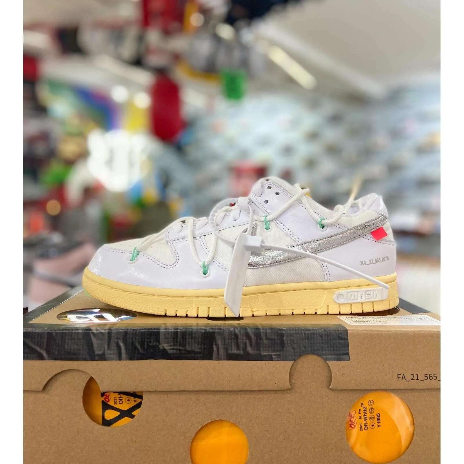 Nike Dunk Low Off-White Lot 1 cross - training
