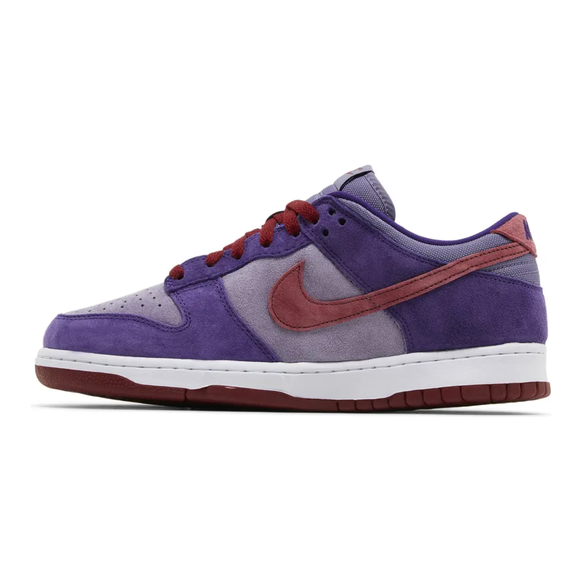 Toe box space running for a break from routine Nike Dunk Low Plum