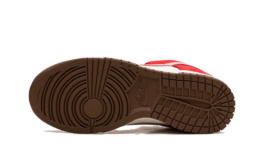 Nike Dunk Low Premium Bacon Flex Comfort Neutral Cushioning Profile