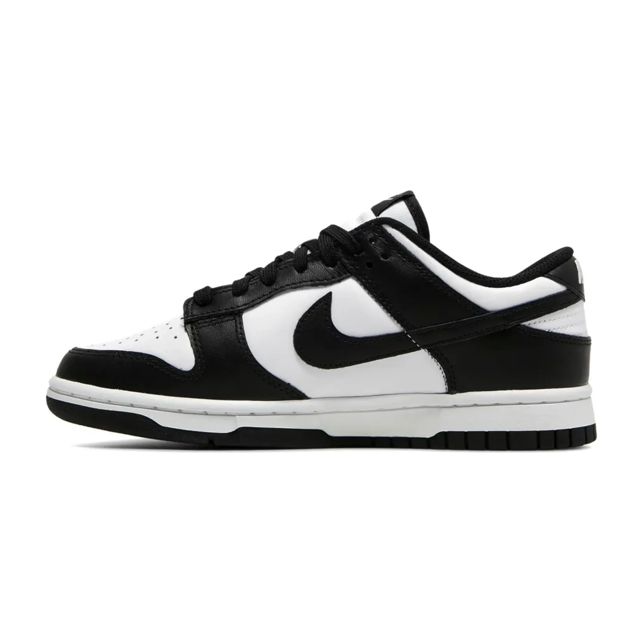 running in a gondola station area shoes expert - approved Nike Dunk Low White Black (2021) (W)