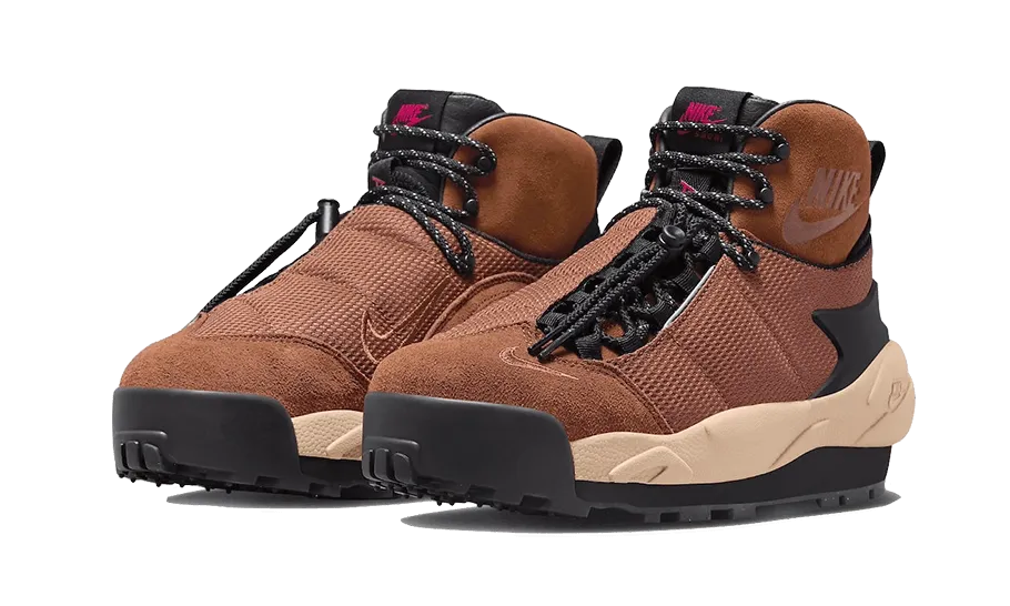 Lightweight Frame Structure Nike Magmascape SP Sacai Light British Tan