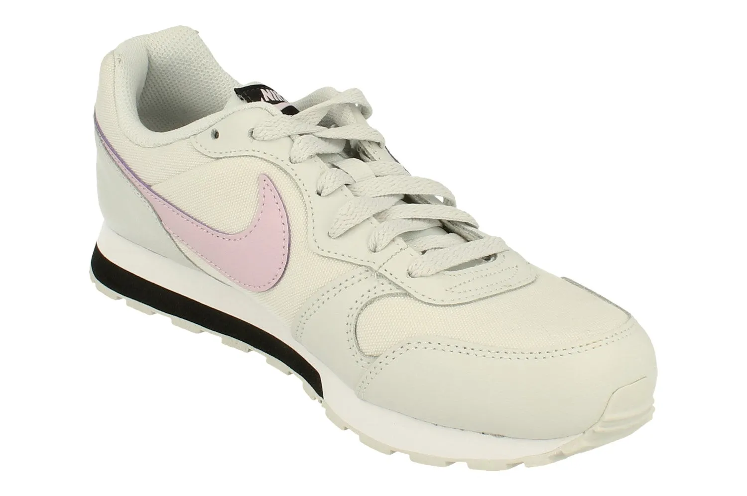 Nike Md Runner 2 GS 807316 019 consumer - preferred running in a ski lift area shoes