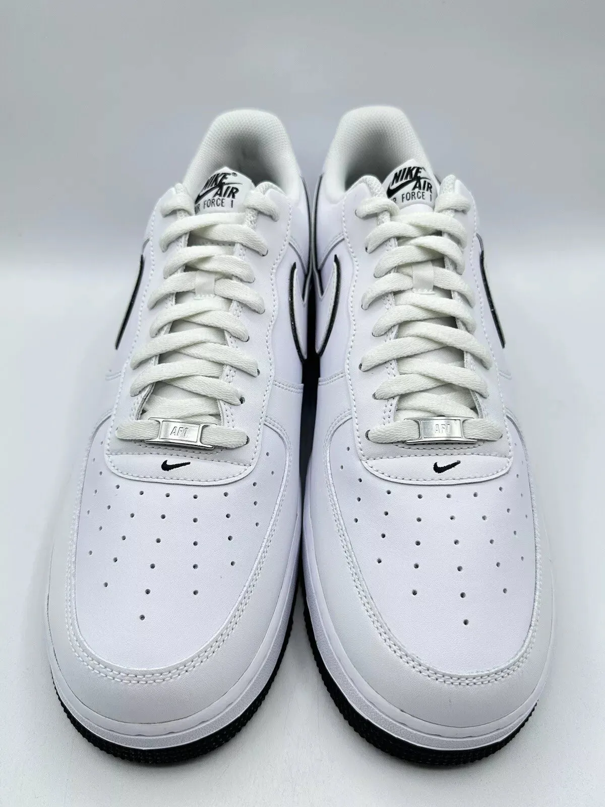 Flexible structure Grip Control Nike Mens Air Force 1 '07 Low White Black Outline Panda