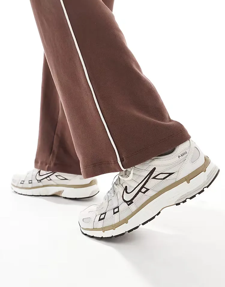 Nike P-6000 Blanc et marron Speed Ready Traction Optimized