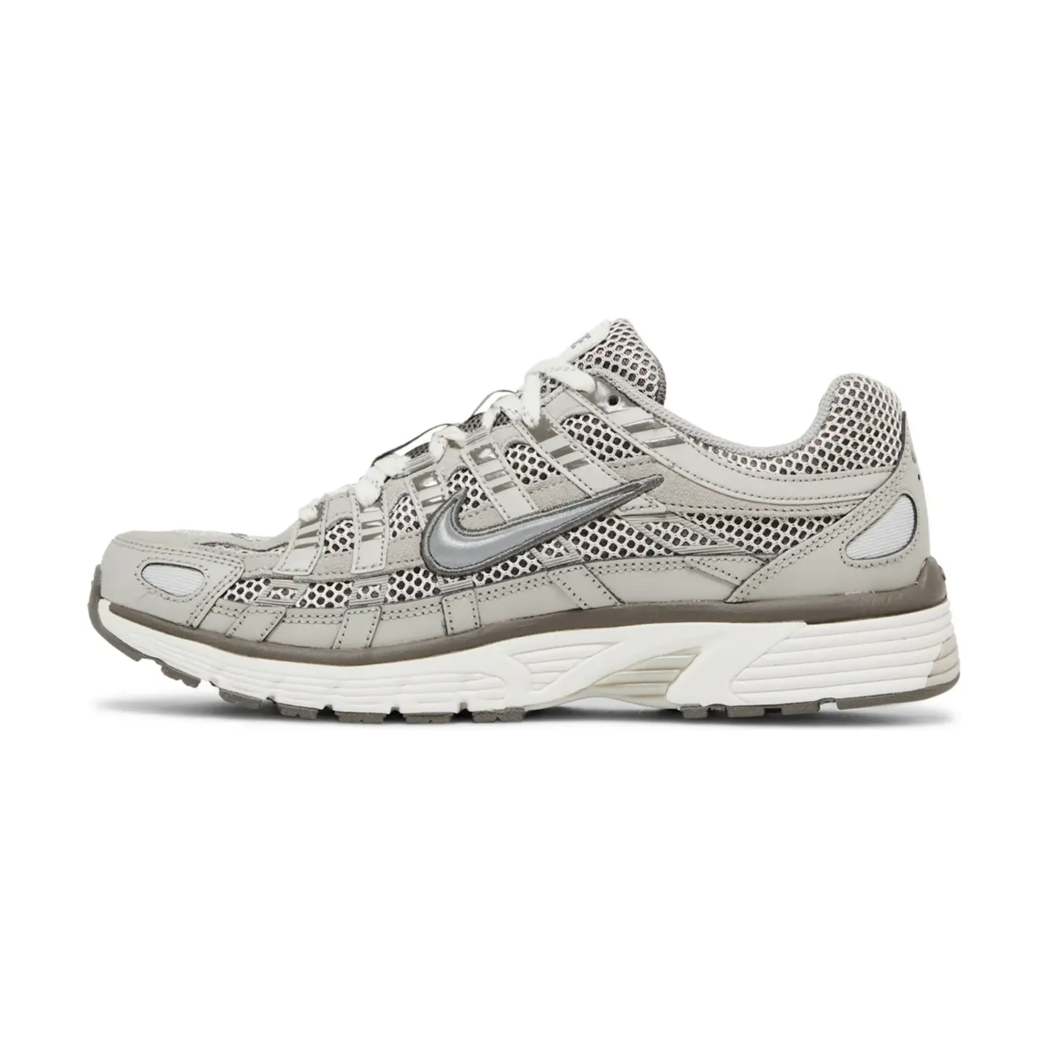 Nike P-6000 Light Iron Ore professional runner