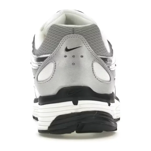 Nike P-6000 Metallic Silver Professional - athlete flat - footed shoes