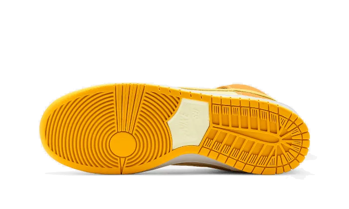 Lifestyle Fit Nike SB Dunk High Pineapple