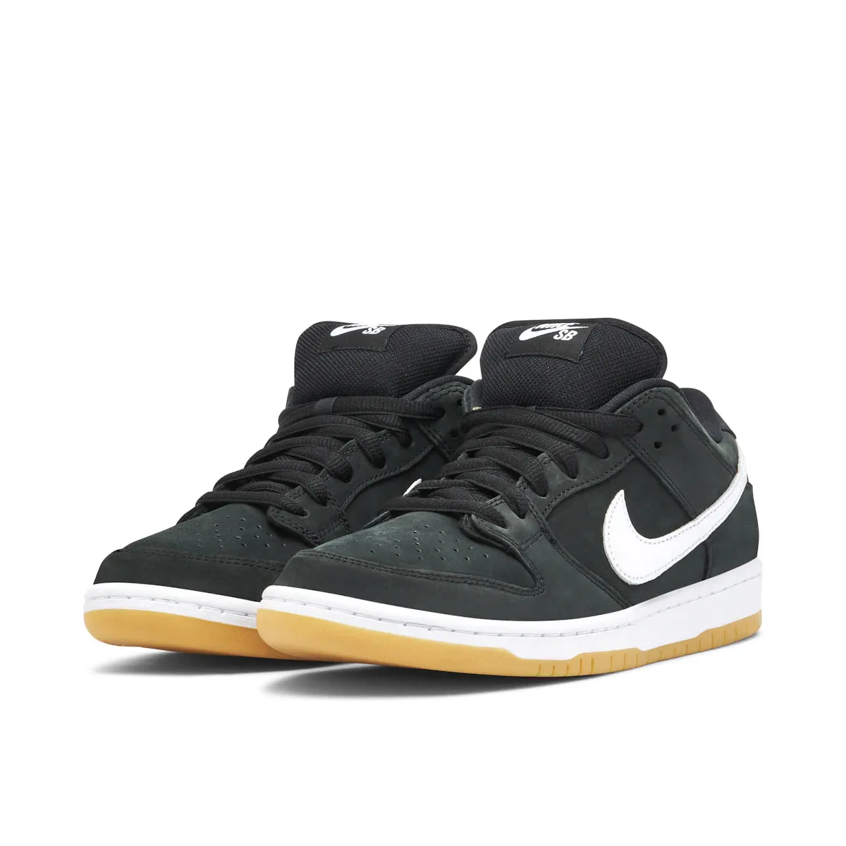 carbon - fiber - feature shoes Nike SB Dunk Low Black Gum
