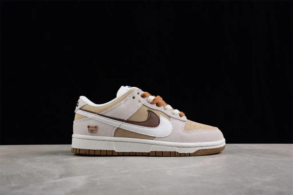 Textured Outsole Pattern Nike Sb Dunk Low Milk Coffee