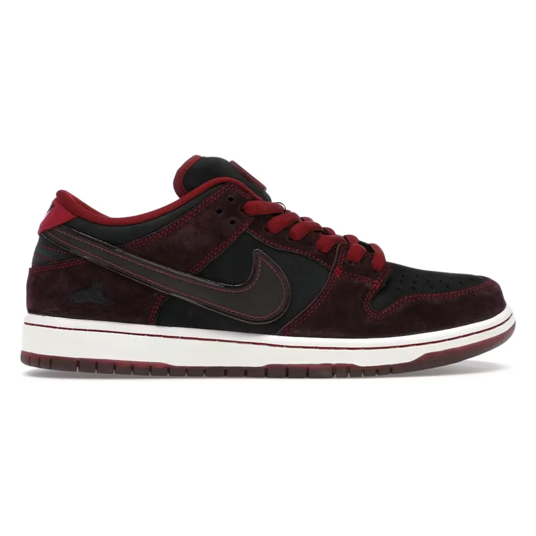 hassle - free shoe inserts Nike SB Dunk Low Riot Skateshop
