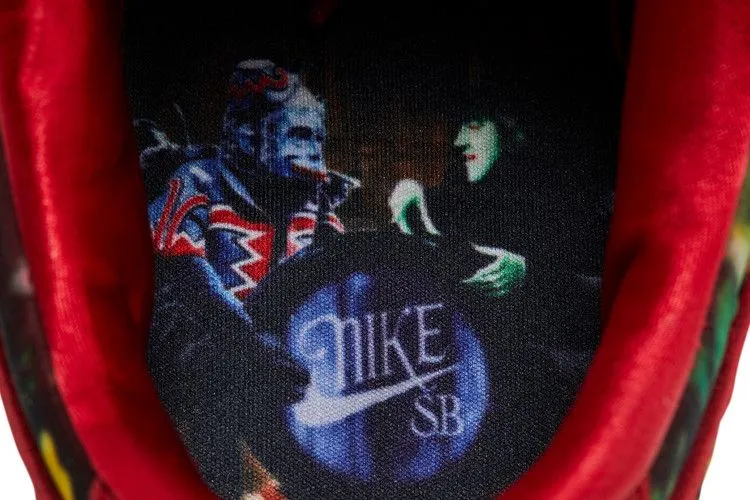 Nike SB Dunk Low The Wizard of Oz Poppy Field windproof Barefoot Shoe Tech