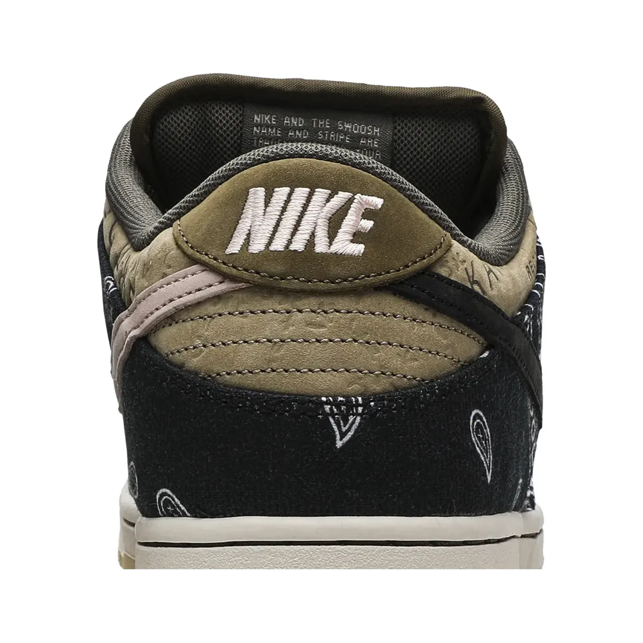 Leather responsive sole shoes Nike SB Dunk Low Travis Scott