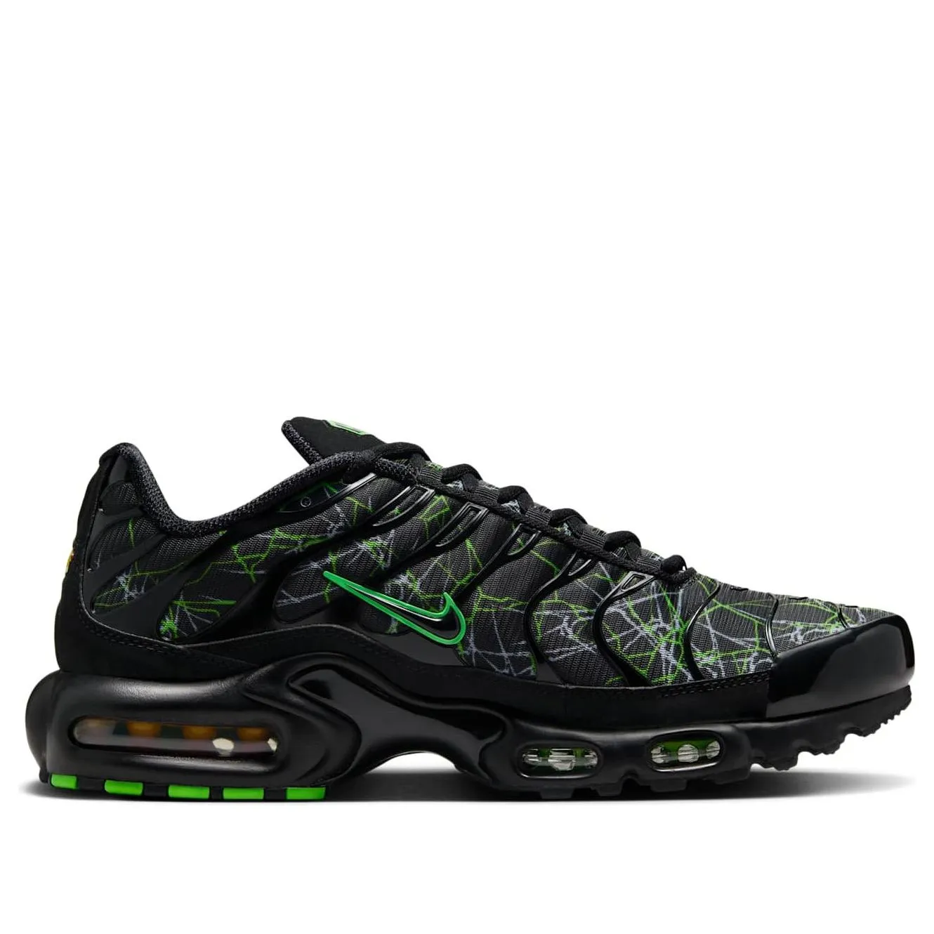 Smooth Surface Airflow Channeling Nike TN Air Max Plus 'Shattered Glass'