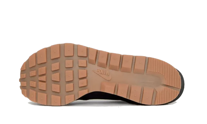 Durable Base Multi Terrain Nike Vaporwaffle Sacai Black Gum