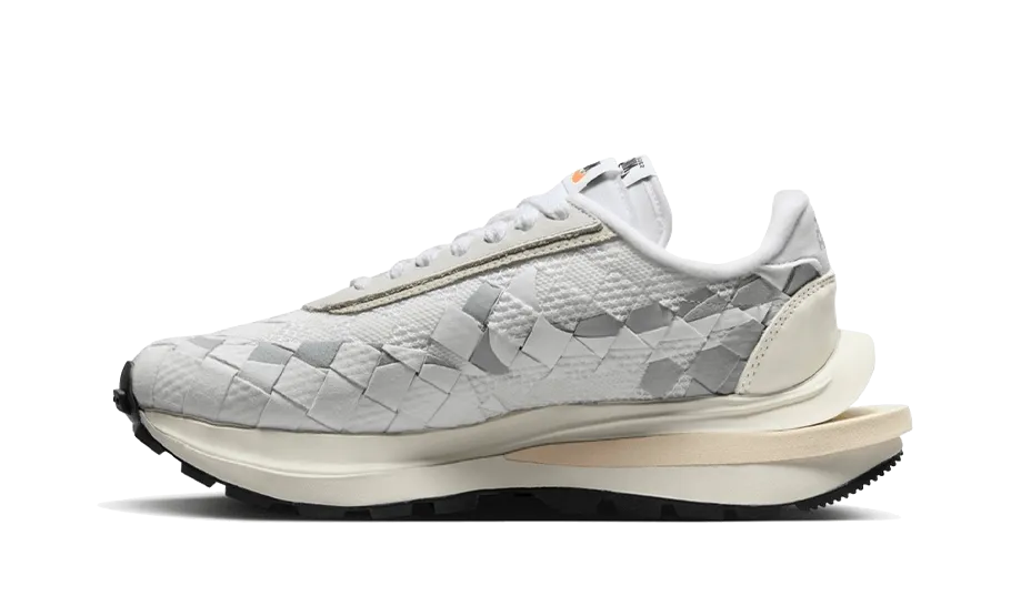 Nike Vaporwaffle Woven Sacai Jean Paul Gaultier White Water Resistant Construction