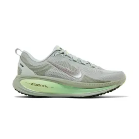 consistent - quality Lightweight packaging Nike Vomero 18 Light Silver Barely Volt Dusty Olive College Grey