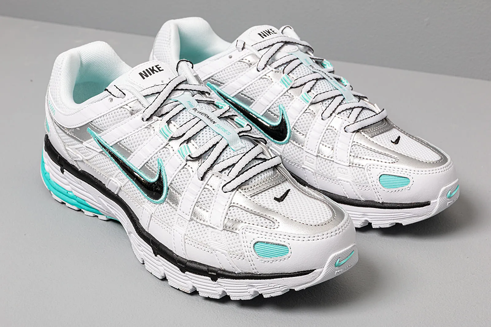 Sleek Comfort Nike W P-6000 White/ Black-Metallic Silver-Light