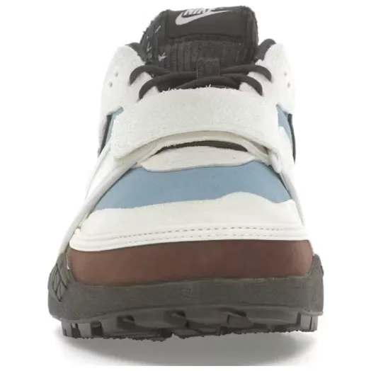 Performance-enhancing Nike Zoom Field Jaxx Travis Scott Leche Blue