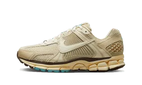 Hyper Responsive Cushioning Nike Zoom Vomero 5 Oatmeal
