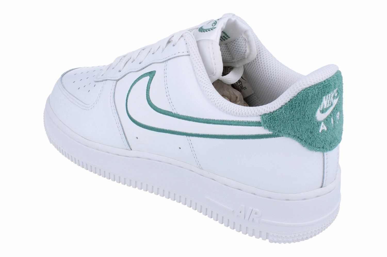 Urban Cool Responsive sole Nike Air Force 1 07 LV8 Mens Trainers Fn8349  100