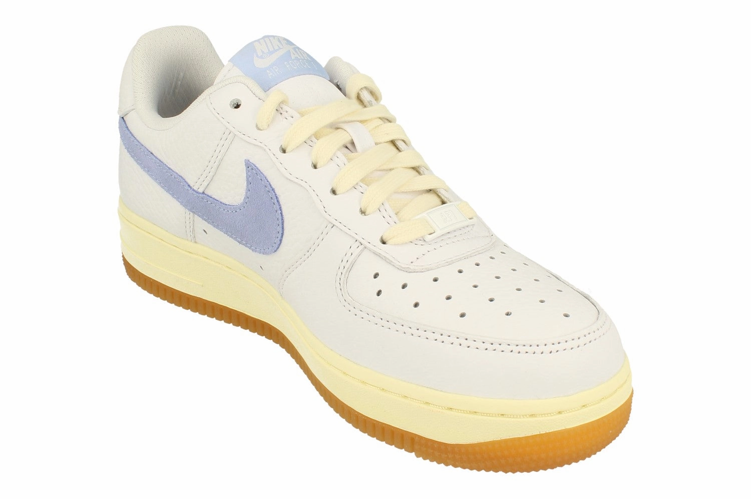 energy - returning shoes Nike Air Force 1 07 Womens Trainers Fd9867 100