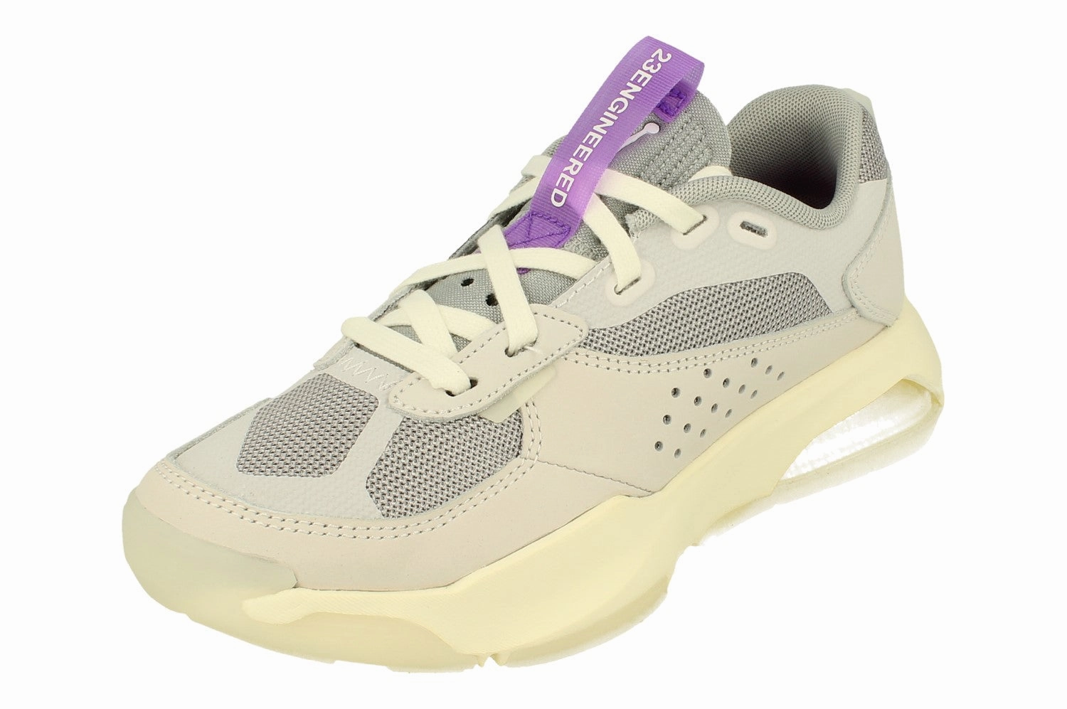 Nike Air Jordan 200E Womens Trainers Dh7381 110 Flexibility - zones running in a canyon area shoes