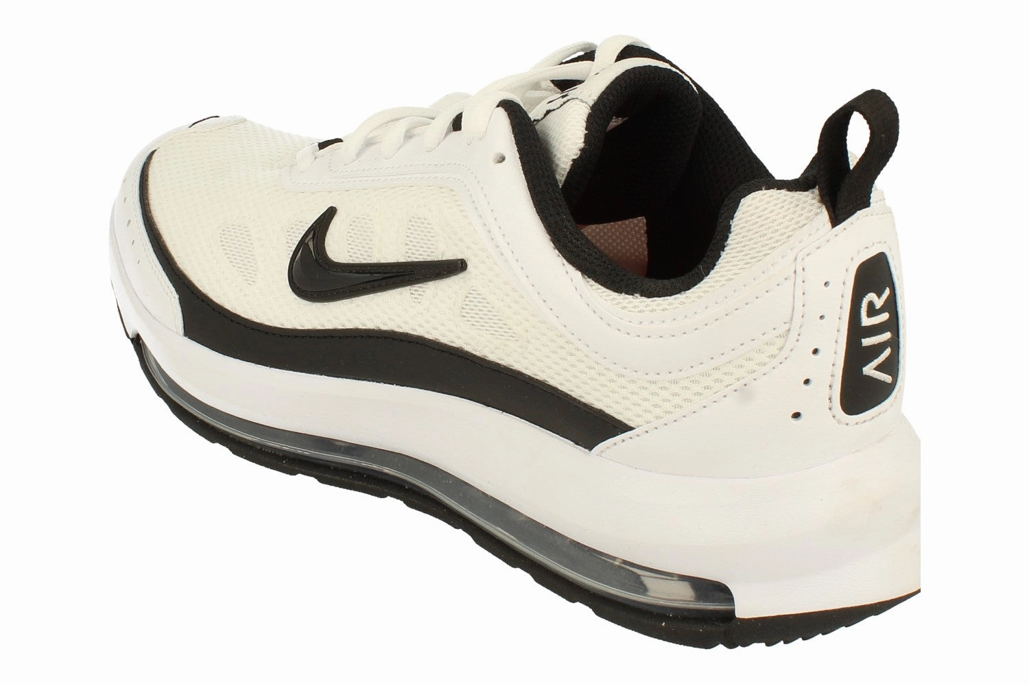 Weekend Walk Nike Air Max Ap Mens CU4826 100