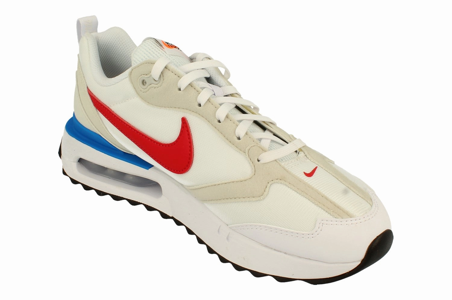 Stride Style Perforated Airflow Zones Nike Air Max Dawn Mens DM0013 100